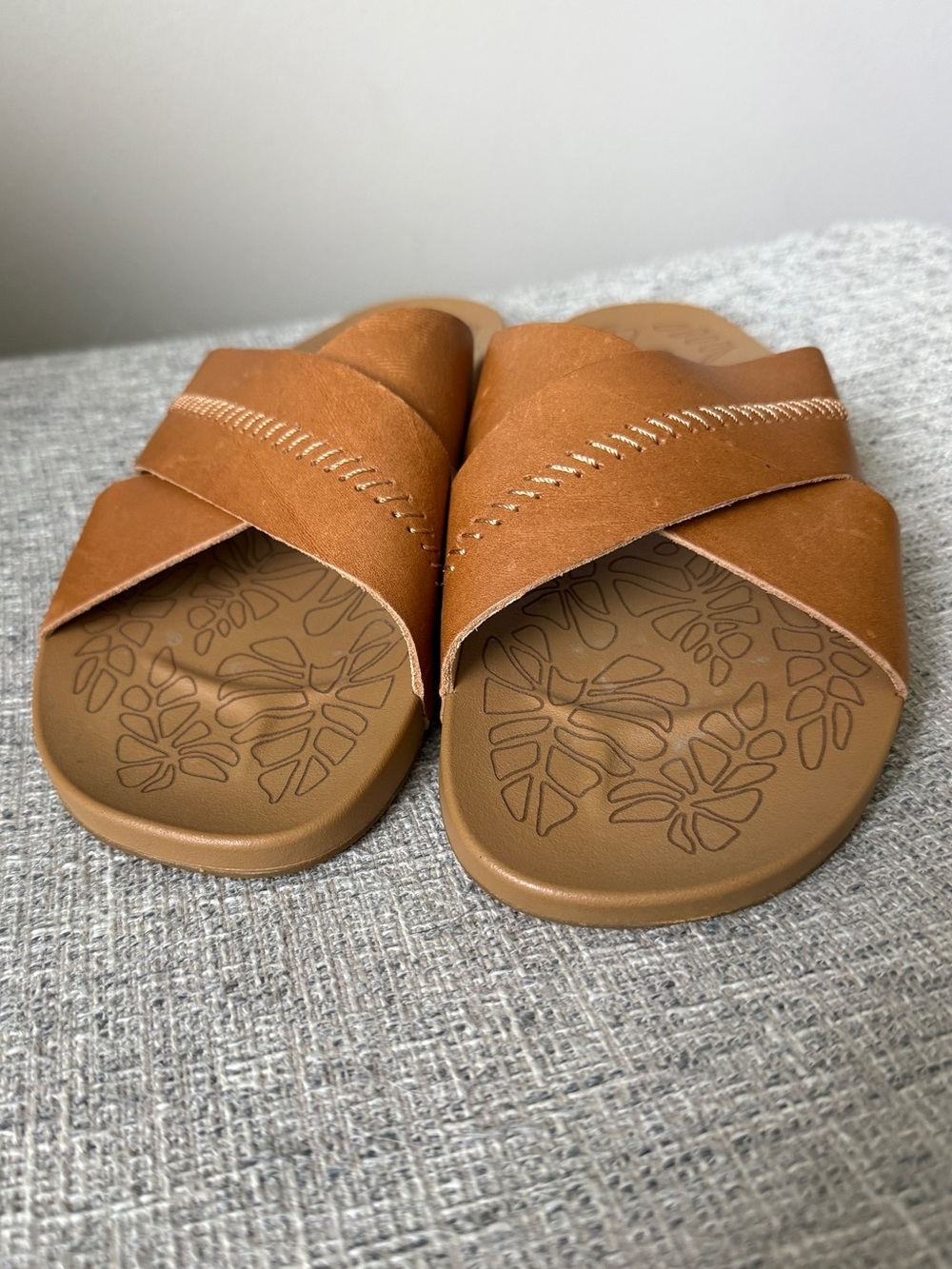 OluKai Kipea Olu slide sandals women’s 11 / 41 - Picture 4 of 8